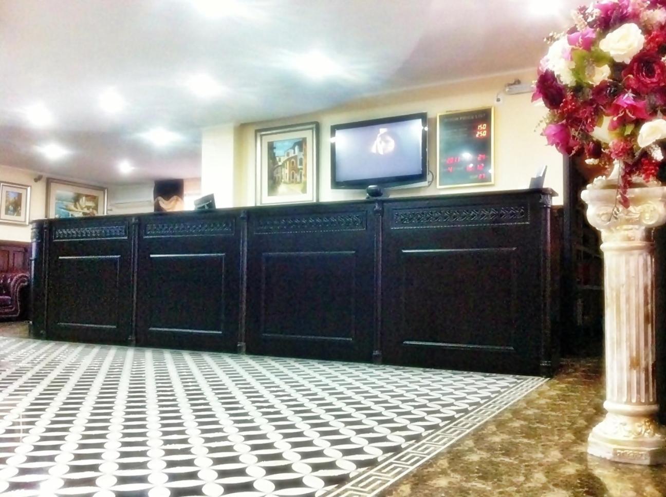 קלרשי Hotel Baden מראה חיצוני תמונה