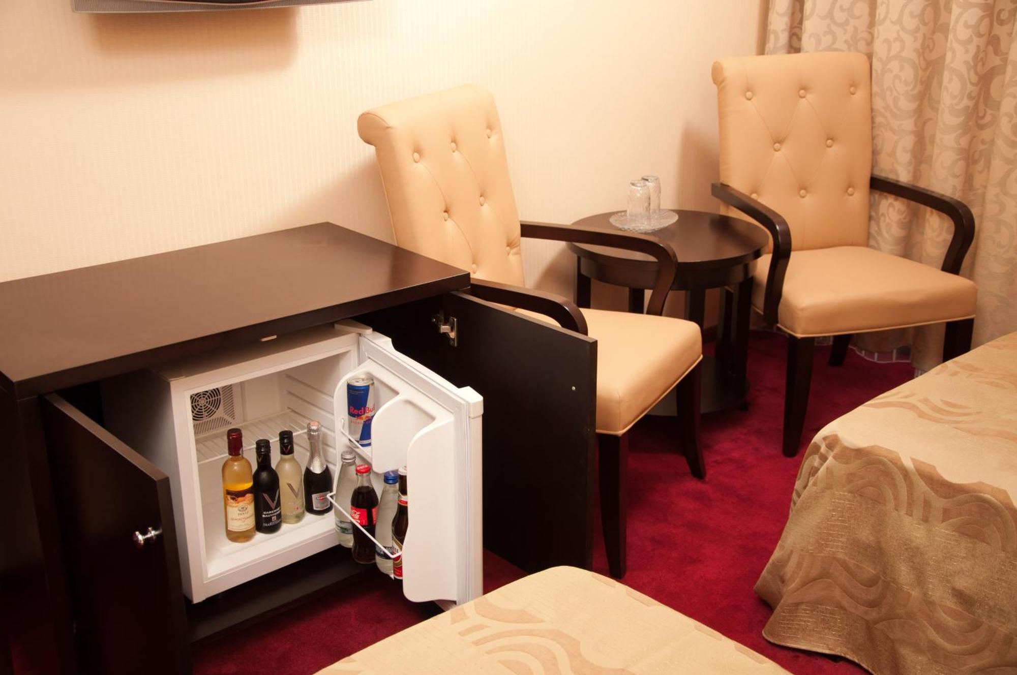 קלרשי Hotel Baden מראה חיצוני תמונה